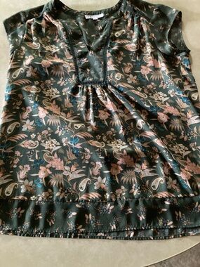 DR2 Green Floral Blouse with Pink and Teal Accents
